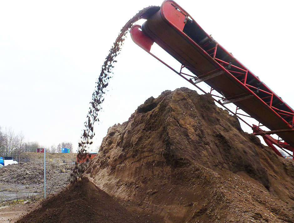 lastbilen parkerar på gatan